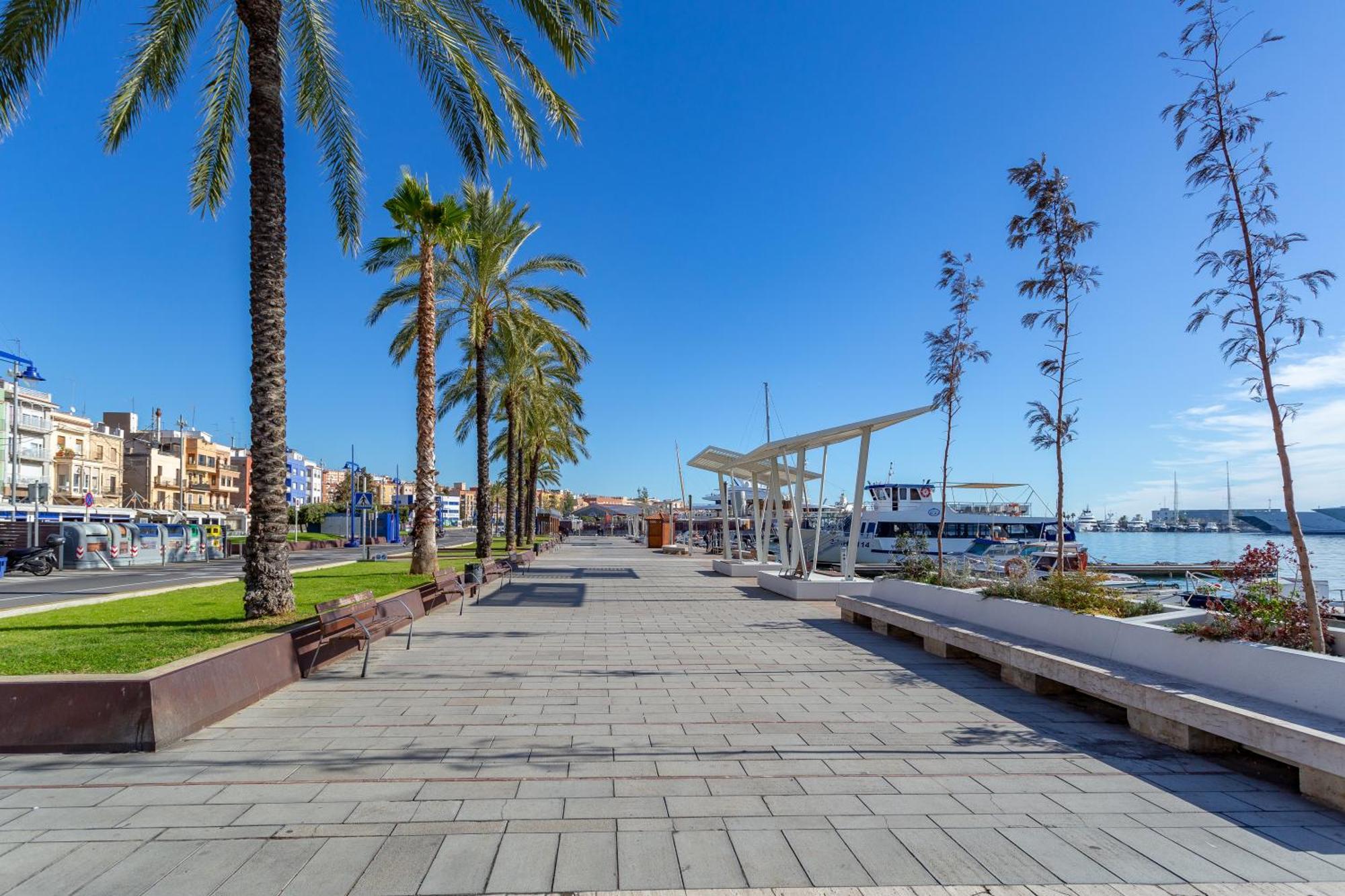 Cosy Apartment. 10Min Walk To The Beach & Train Tarragona Exterior photo