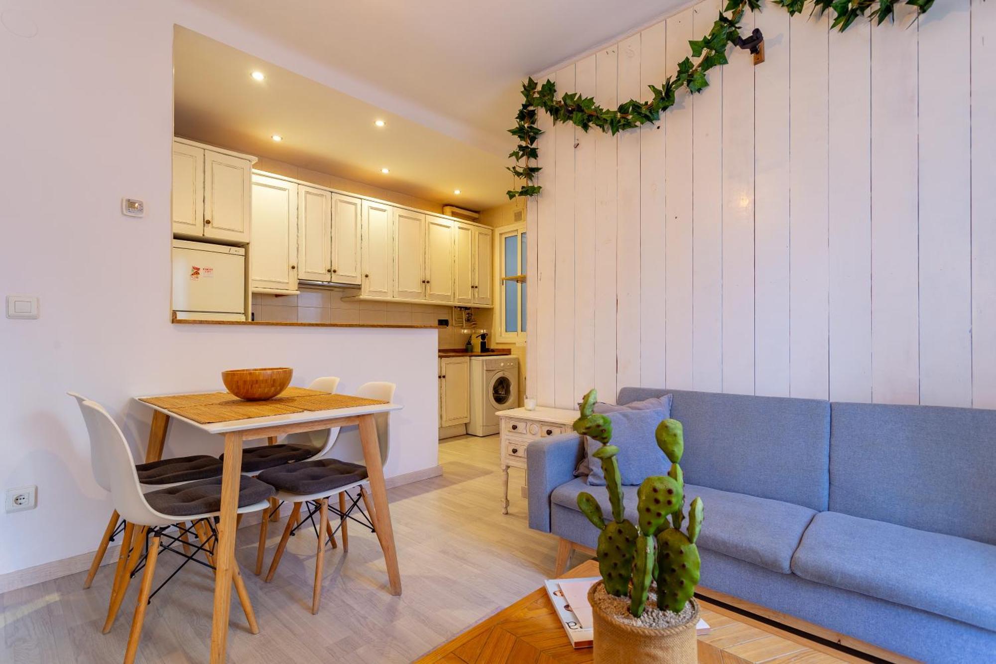 Cosy Apartment. 10Min Walk To The Beach & Train Tarragona Exterior photo